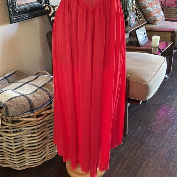 Vintage Slip  - Picture 4 of 7